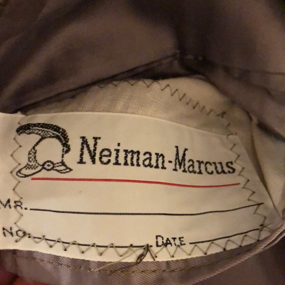 🔥 Neiman-Marcus Collection 🔥 - Picture 6 of 6
